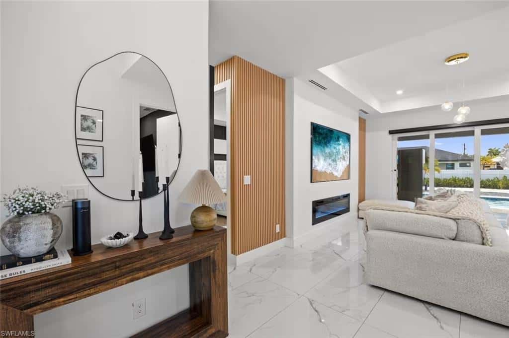 144 7th Pl, Cape Coral, photo 9