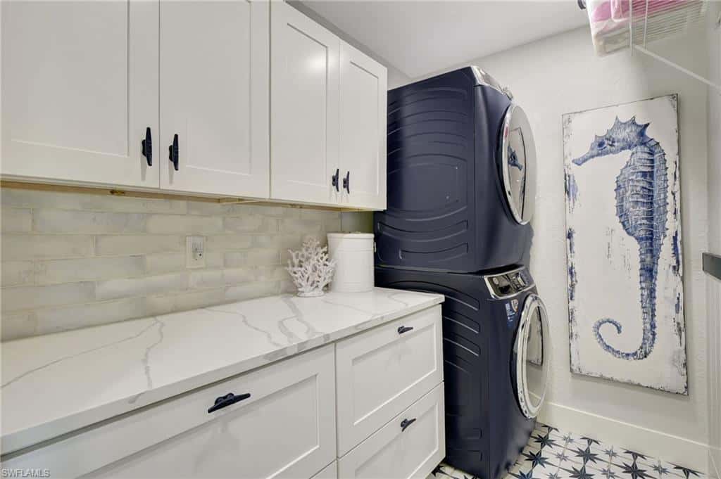 193 Cocohatchee St, Naples, photo 17
