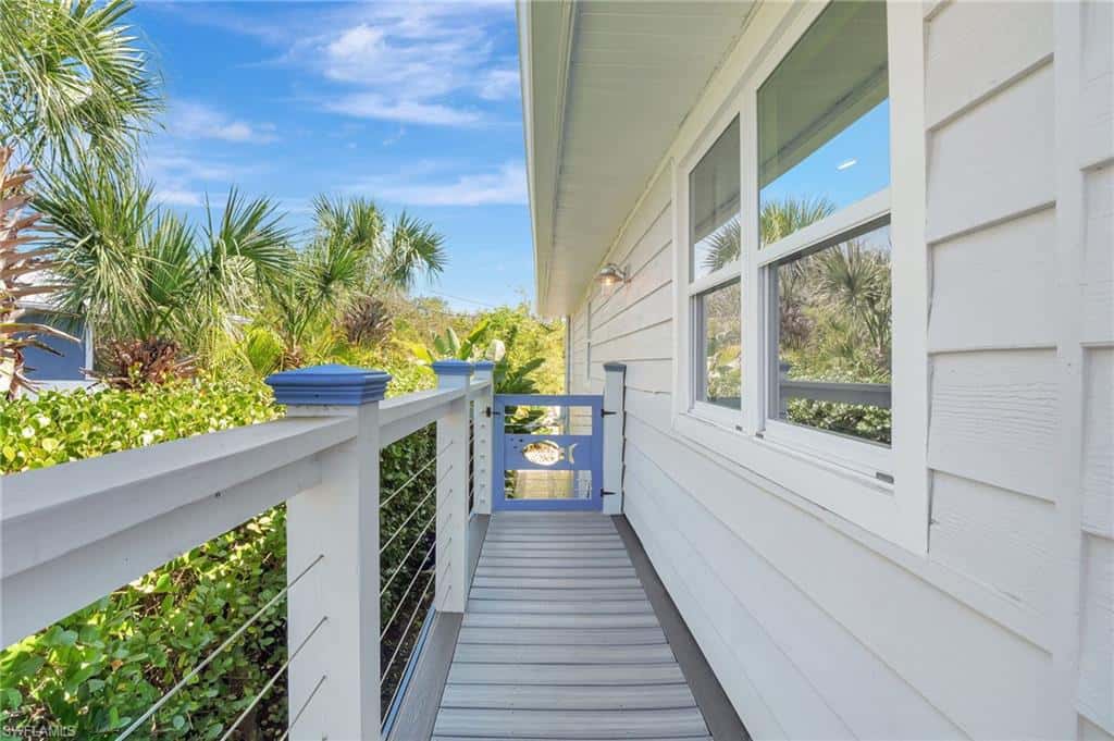 193 Cocohatchee St, Naples, photo 38