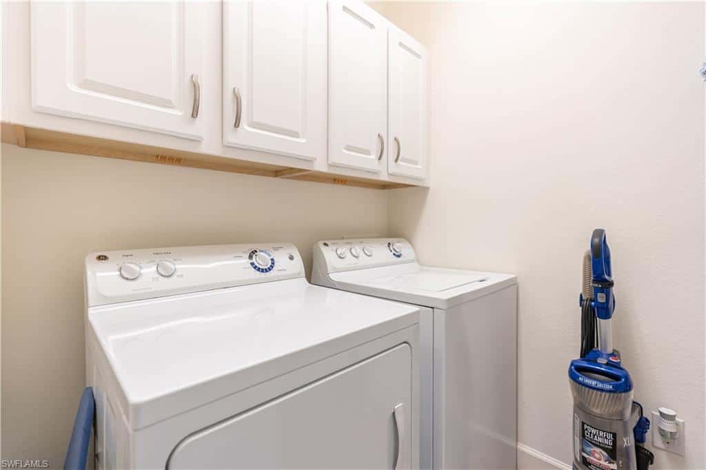 8070 Players Cove Dr #102, Naples, photo 31