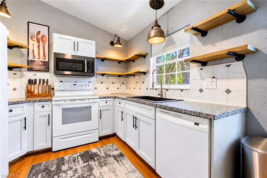 3795 Fieldstone Blvd #106, Naples, photo 5