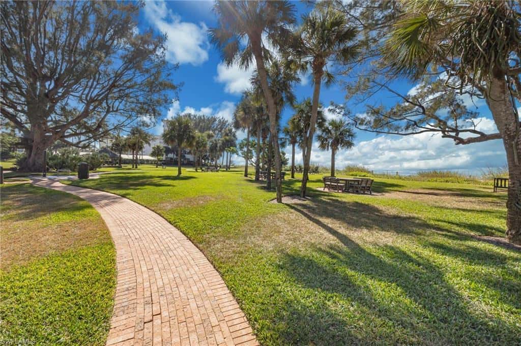 2728 Crayton Rd, Naples, photo 33