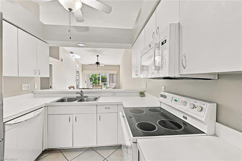 10808 King George Ln #2602, Naples, photo 4