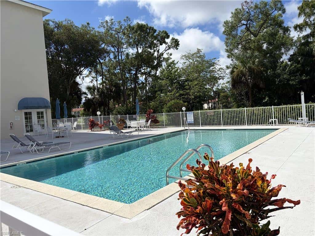 481 Quail Forest Blvd #b207, Naples, photo 4
