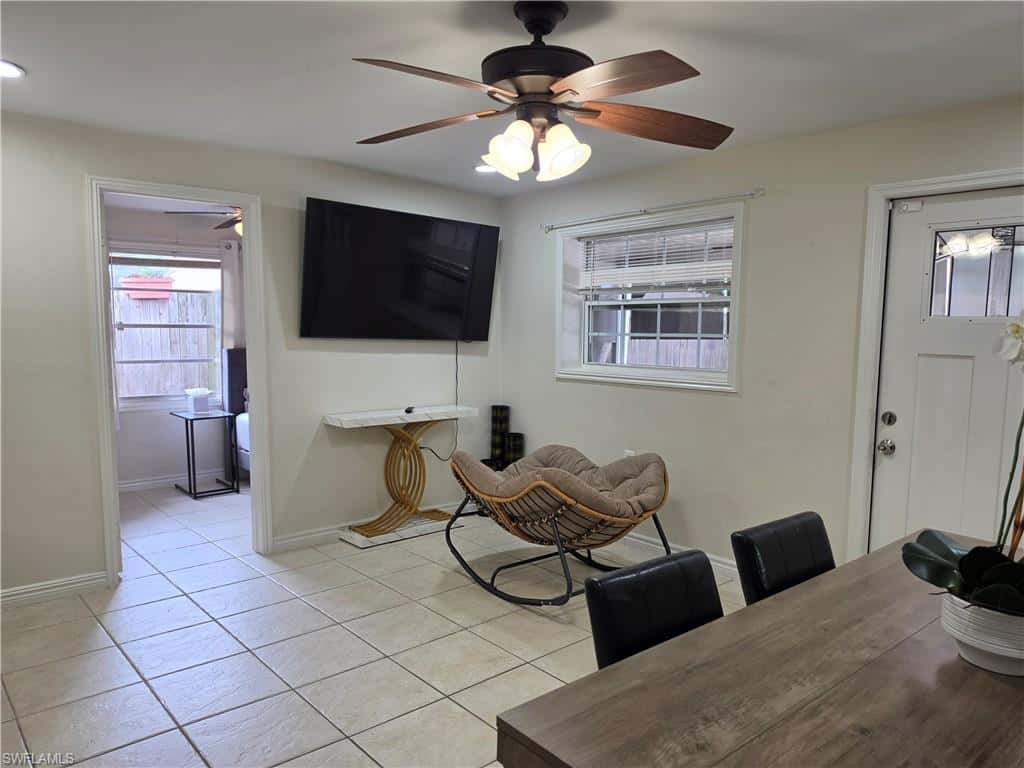 5230 Warren St, Naples, photo 12