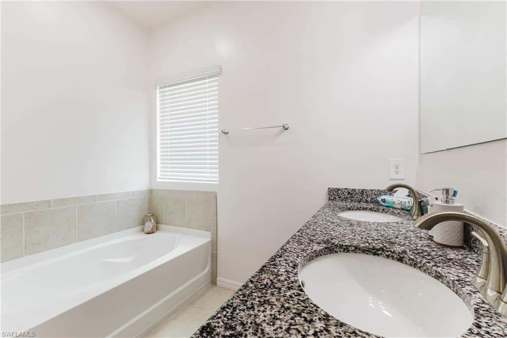 1219 10th St, Cape Coral, photo 23