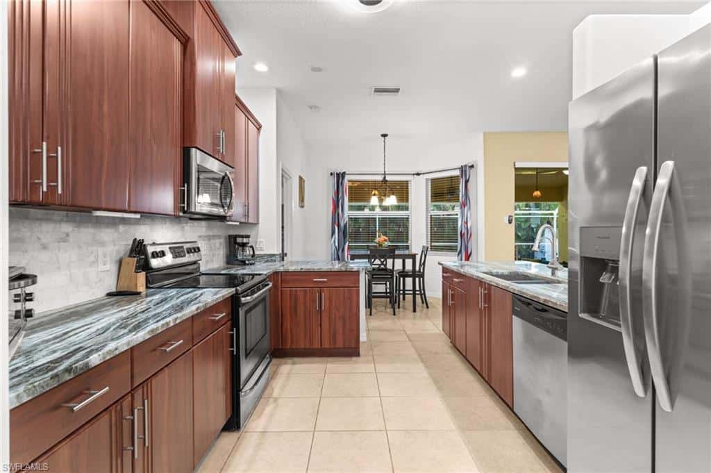 2223 25th Ter, Cape Coral, photo 12
