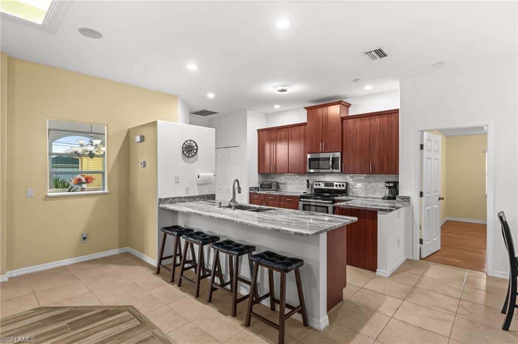 2223 25th Ter, Cape Coral, photo 14