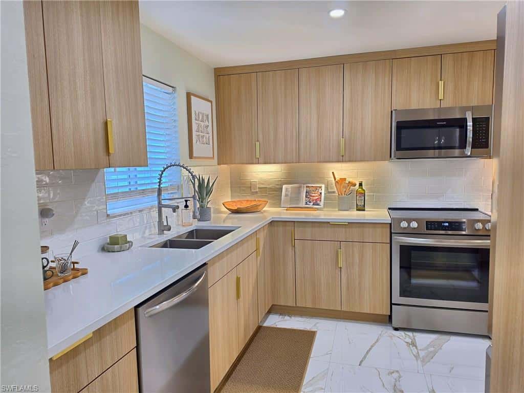 760 Waterford Dr #102, Naples, photo 10