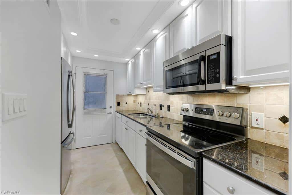 72 7th St #106, Naples, photo 6