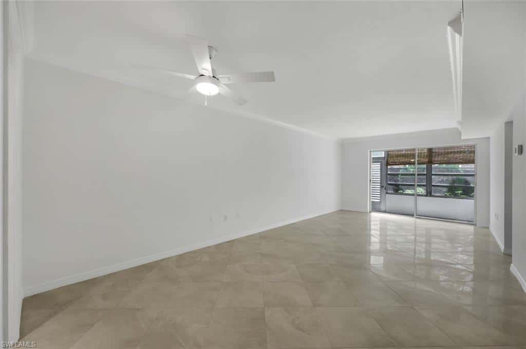 72 7th St #106, Naples, photo 17