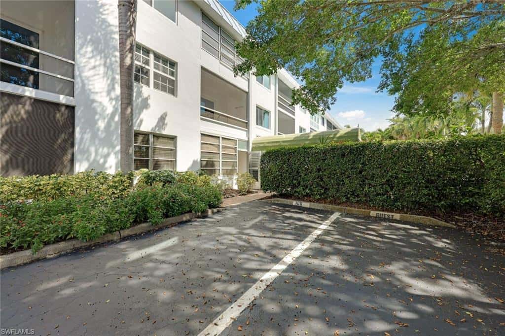 72 7th St #106, Naples, photo 12