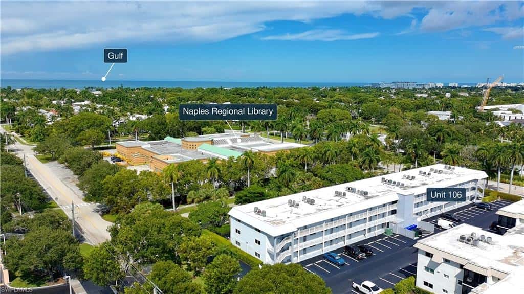 72 7th St #106, Naples, photo 4