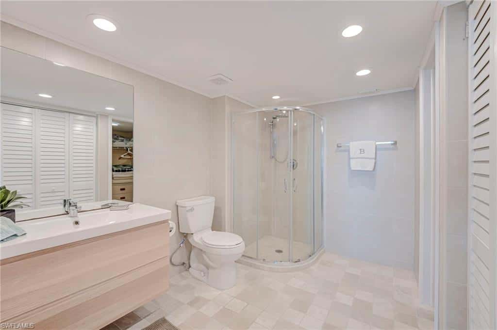 17080 Harbour Point Dr #916, Fort Myers, photo 17
