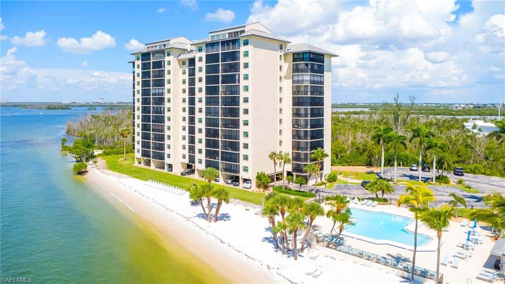 17080 Harbour Point Dr #916, Fort Myers, photo 29