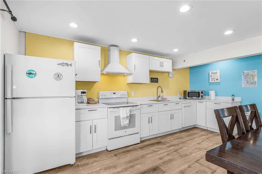 12277 Boat Shell Dr, Matlacha Isles, photo 30