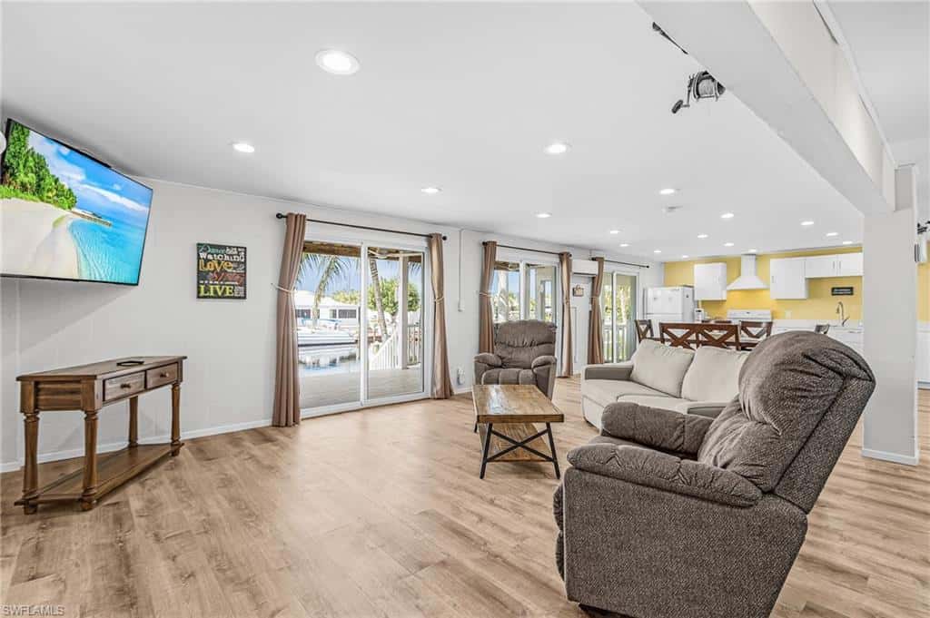12277 Boat Shell Dr, Matlacha Isles, photo 34