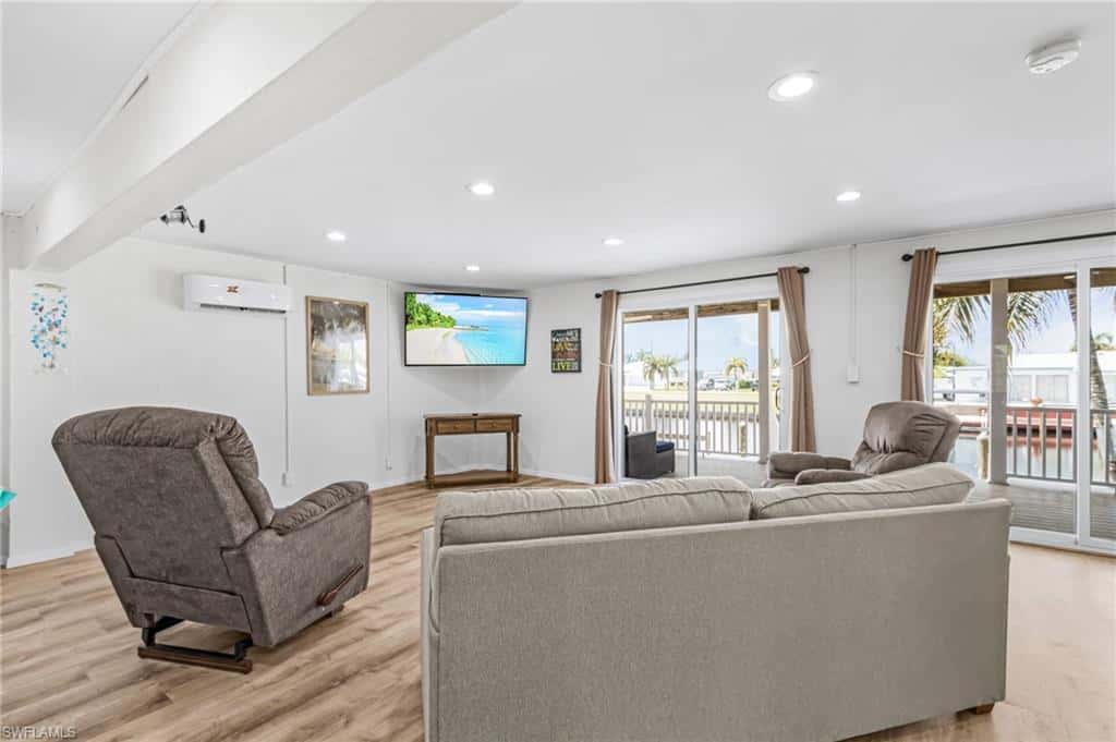 12277 Boat Shell Dr, Matlacha Isles, photo 33