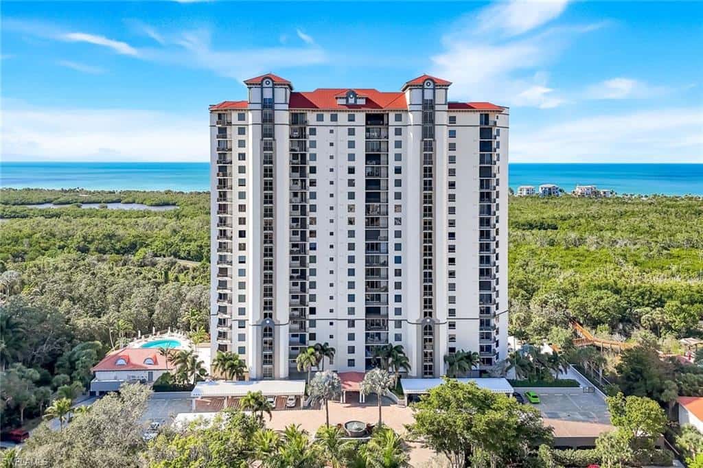 7225 Pelican Bay Blvd #604, Naples, photo 27