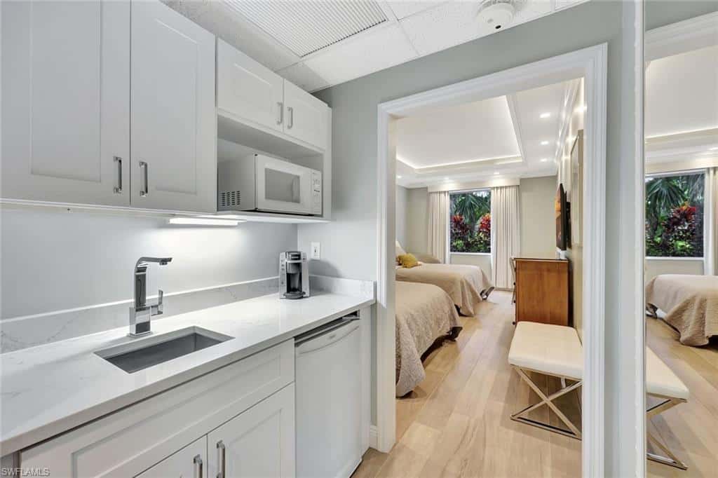 7225 Pelican Bay Blvd #604, Naples, photo 34