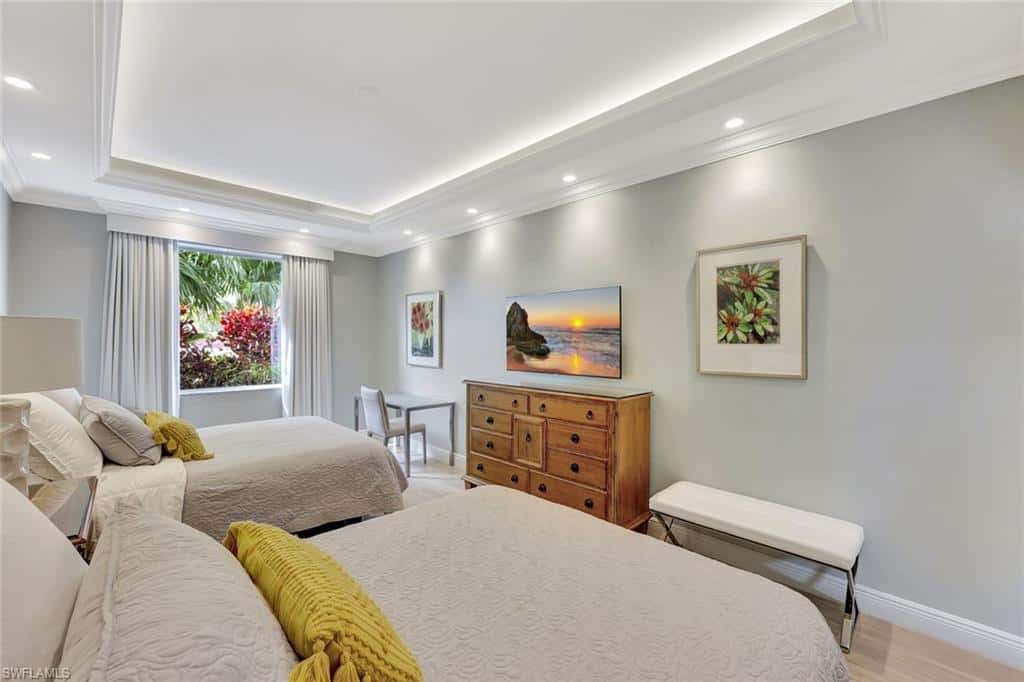 7225 Pelican Bay Blvd #604, Naples, photo 33