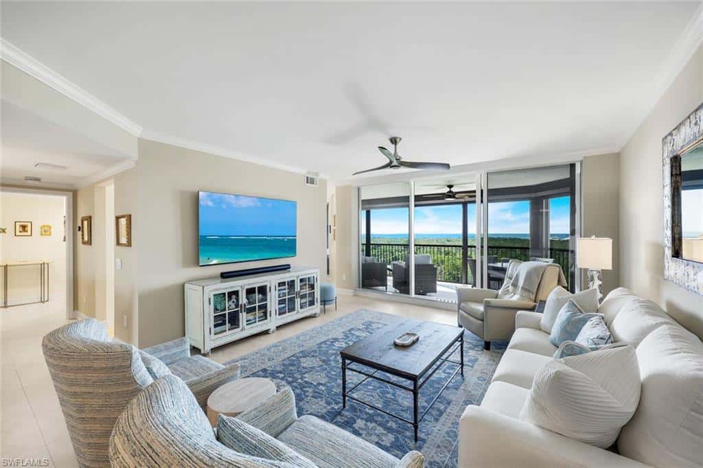 7225 Pelican Bay Blvd #604, Naples, photo 4