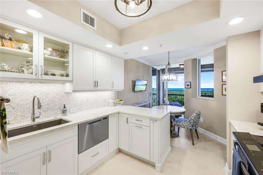7225 Pelican Bay Blvd #604, Naples, photo 8