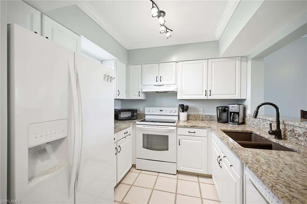 803 River Point Dr #306b, Naples, photo 4