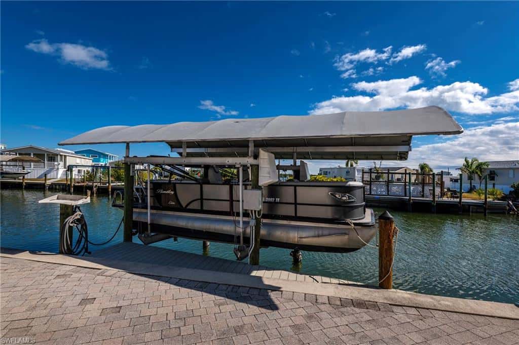 23 Nancy Ln, Fort Myers Beach, photo 6