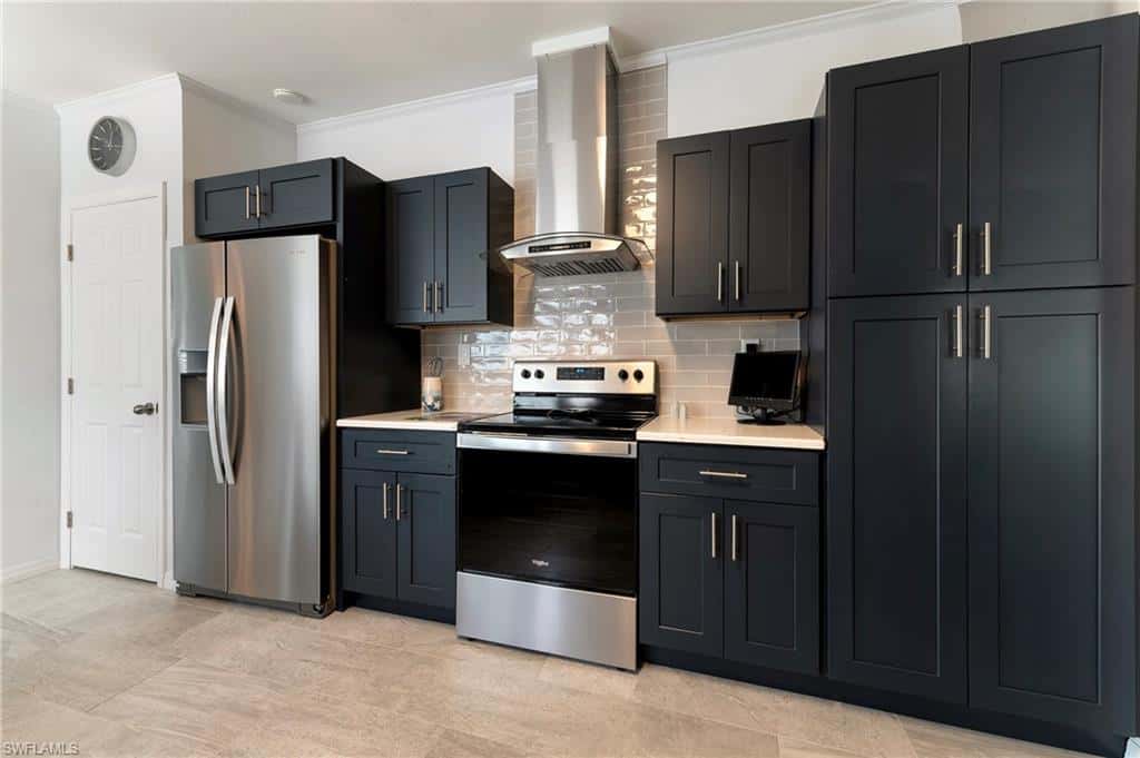 23 Nancy Ln, Fort Myers Beach, photo 12