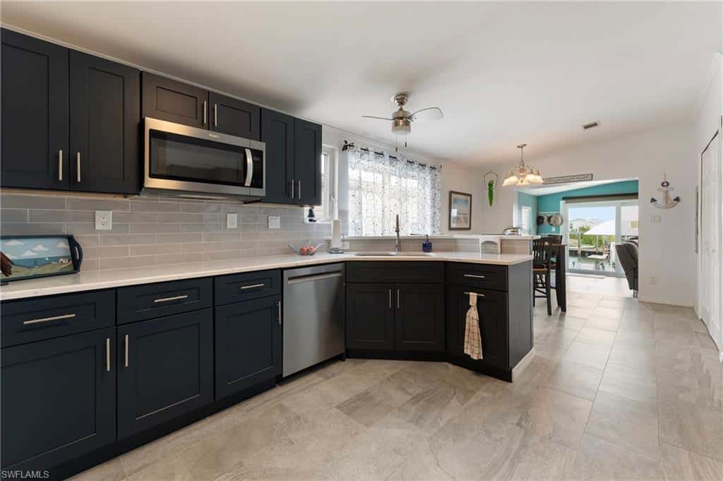 23 Nancy Ln, Fort Myers Beach, photo 15