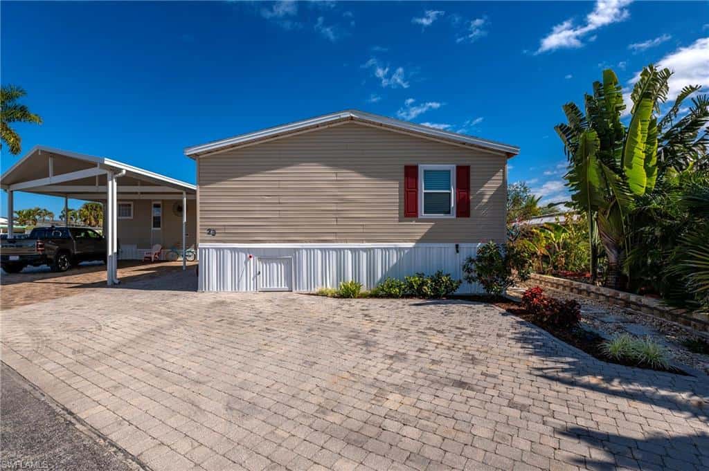 23 Nancy Ln, Fort Myers Beach, photo 8