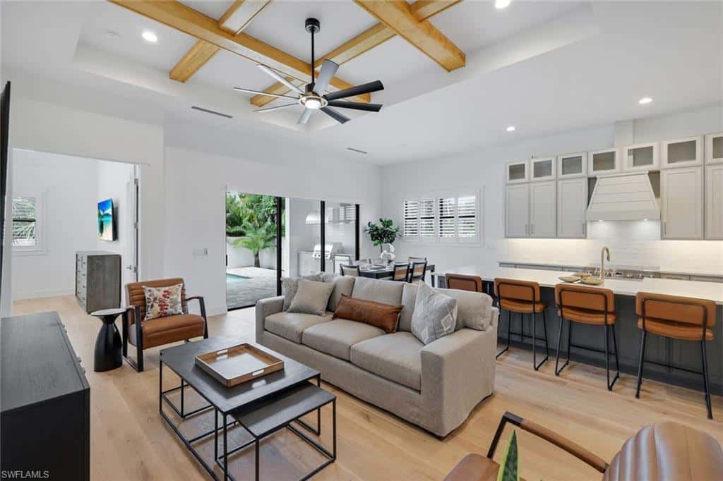 668 93rd Ave, Naples, photo 9