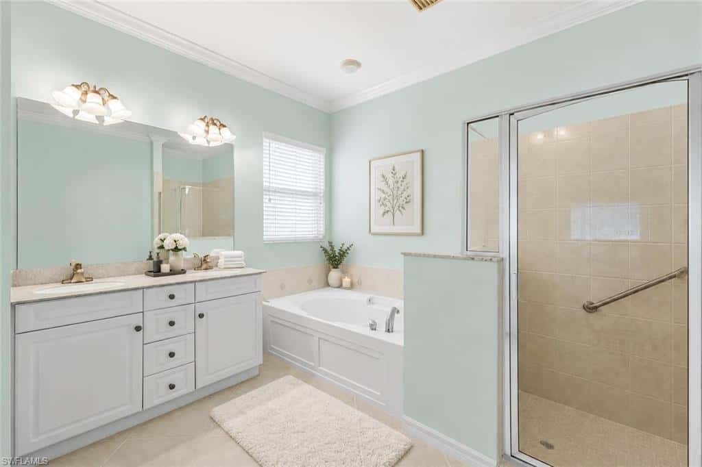 8332 Laurel Lakes Blvd, Naples, photo 15