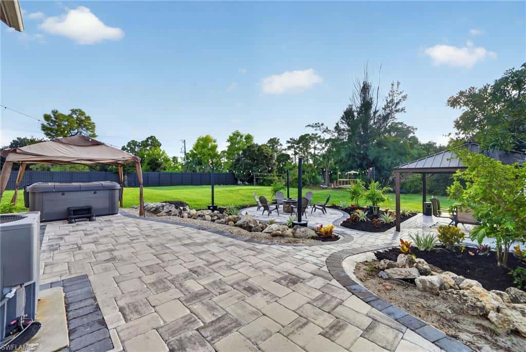 6255 Cedar Tree Ln, Naples, photo 38