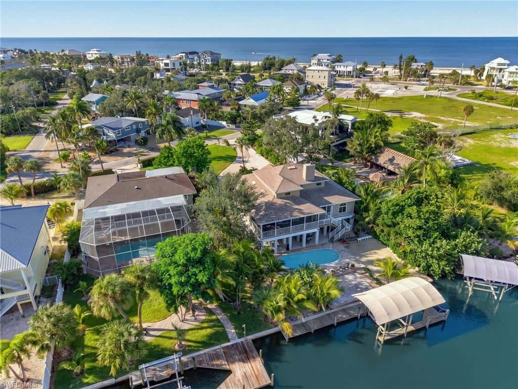 211 Sterling Ave, Fort Myers Beach, photo 4