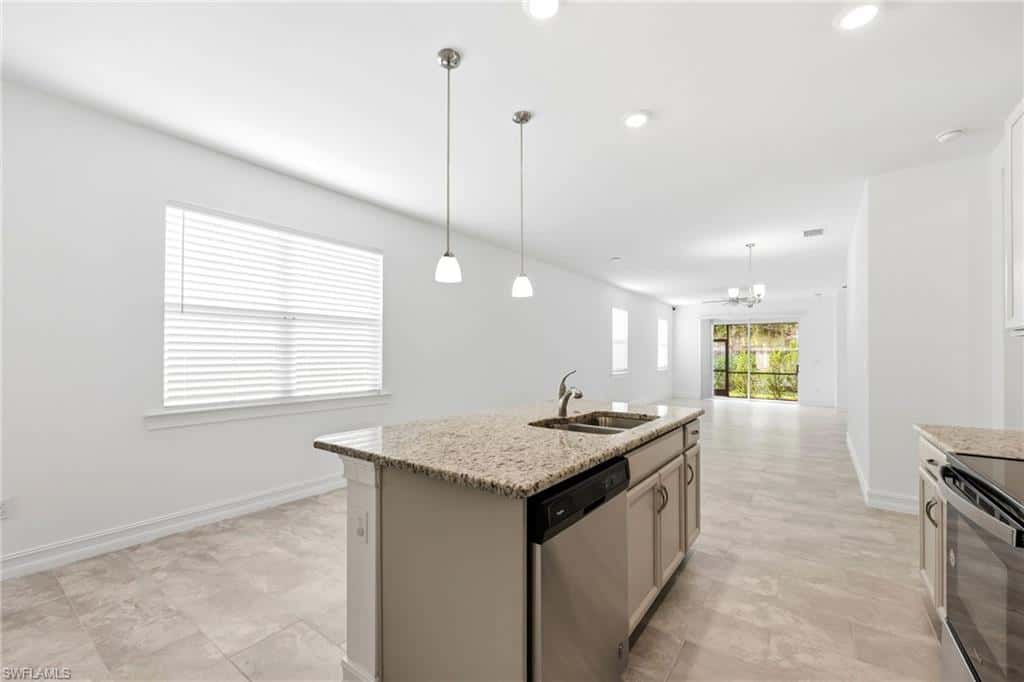 28347 Captiva Shell Loop, Bonita Springs, photo 10
