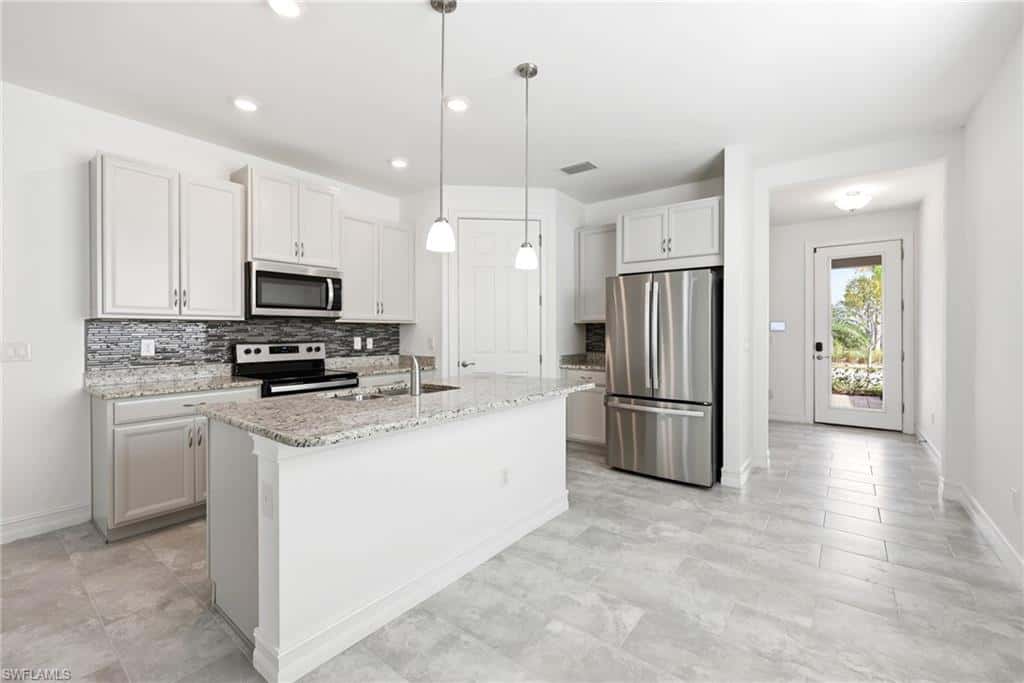 28347 Captiva Shell Loop, Bonita Springs, photo 8