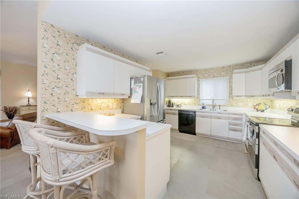 780 Waterford Dr #202, Naples, photo 4