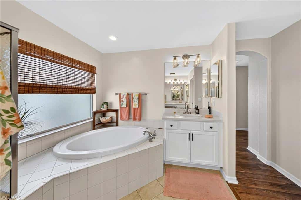 9049 Astonia Way, Estero, photo 23
