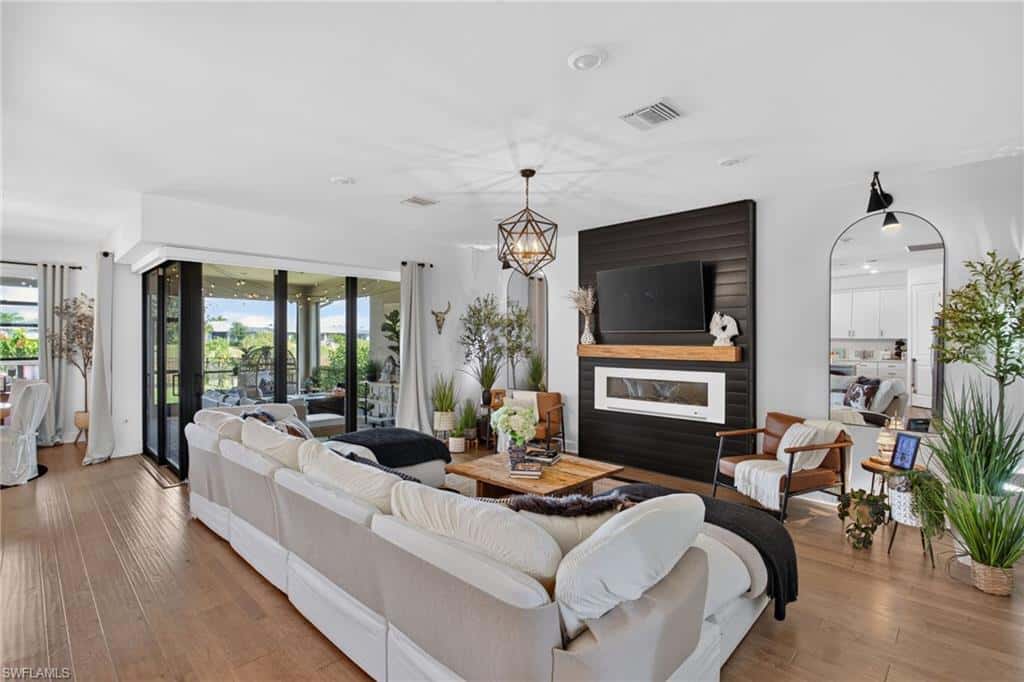 19605 Utopia Ln, Estero, photo 6