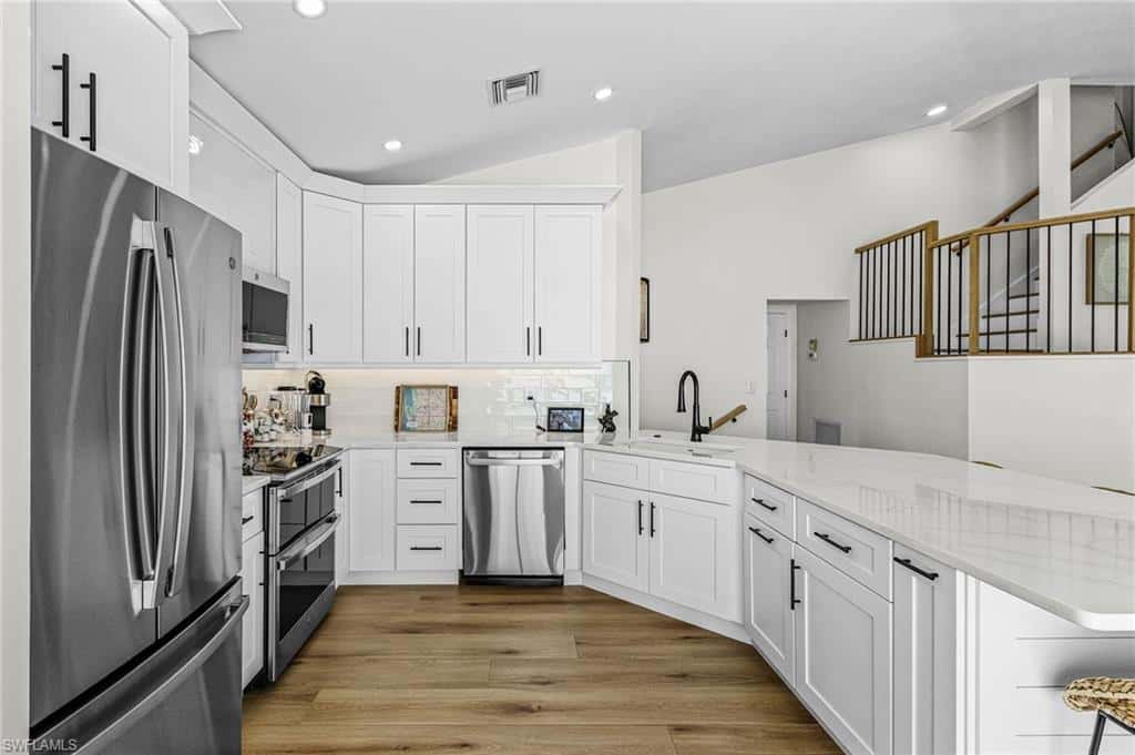 27090 Enclave Dr, Bonita Springs, photo 6