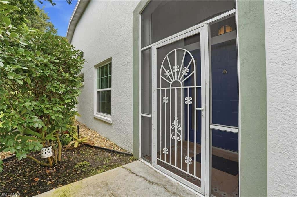 5253 Whitten Dr, Naples, photo 7