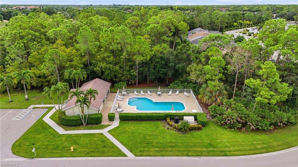 5253 Whitten Dr, Naples, photo 37