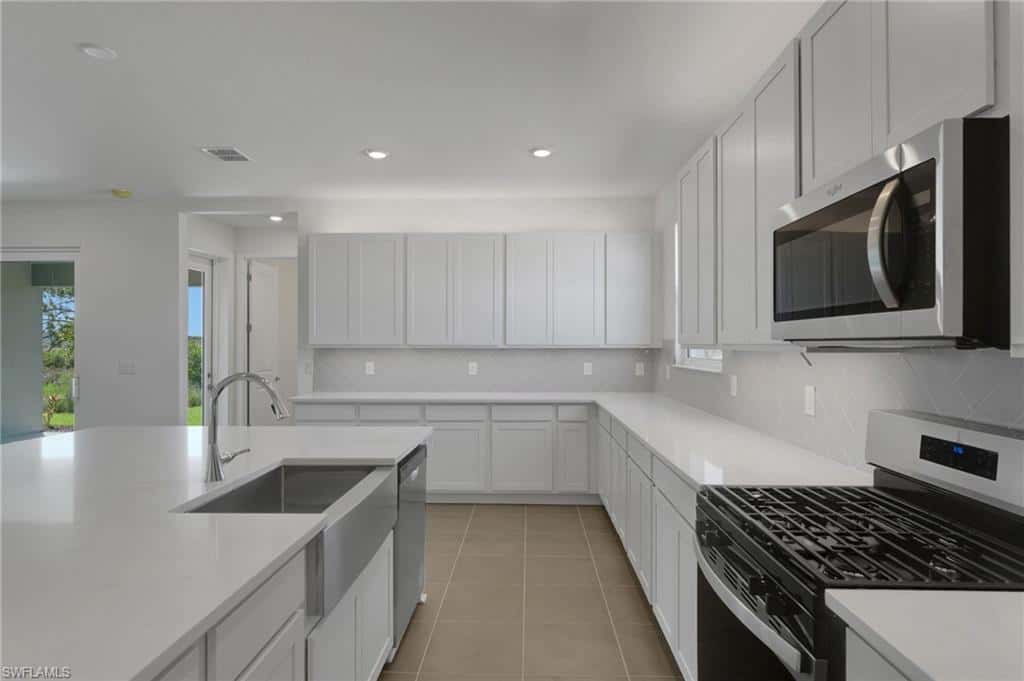 17013 Great Heron Ln, Punta Gorda, photo 4