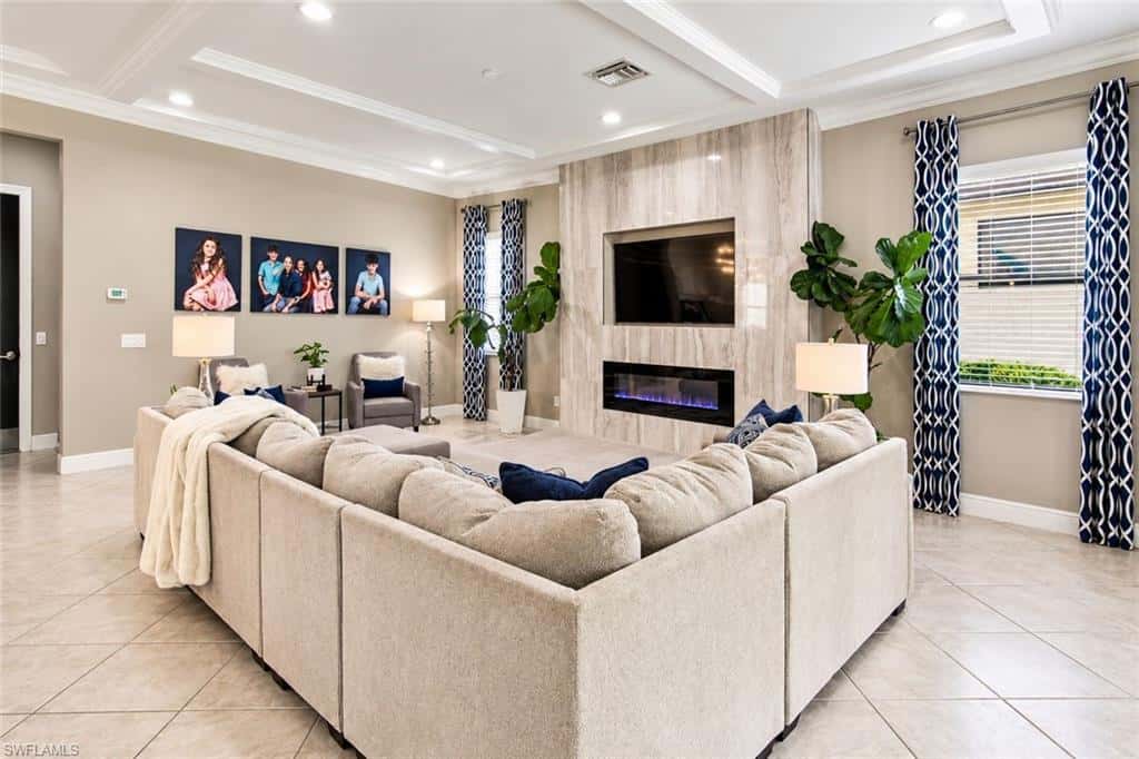 4391 Raffia Palm Cir, Naples, photo 12