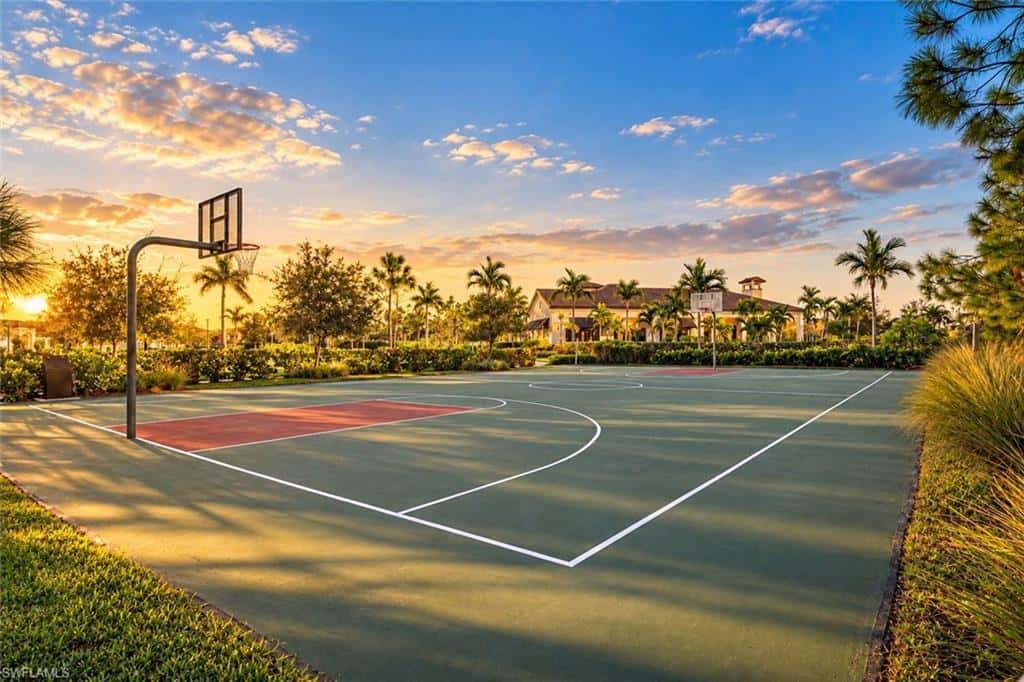 4391 Raffia Palm Cir, Naples, photo 44