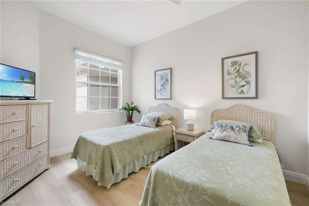 5035 Yacht Harbor Dr #203, Naples, photo 14