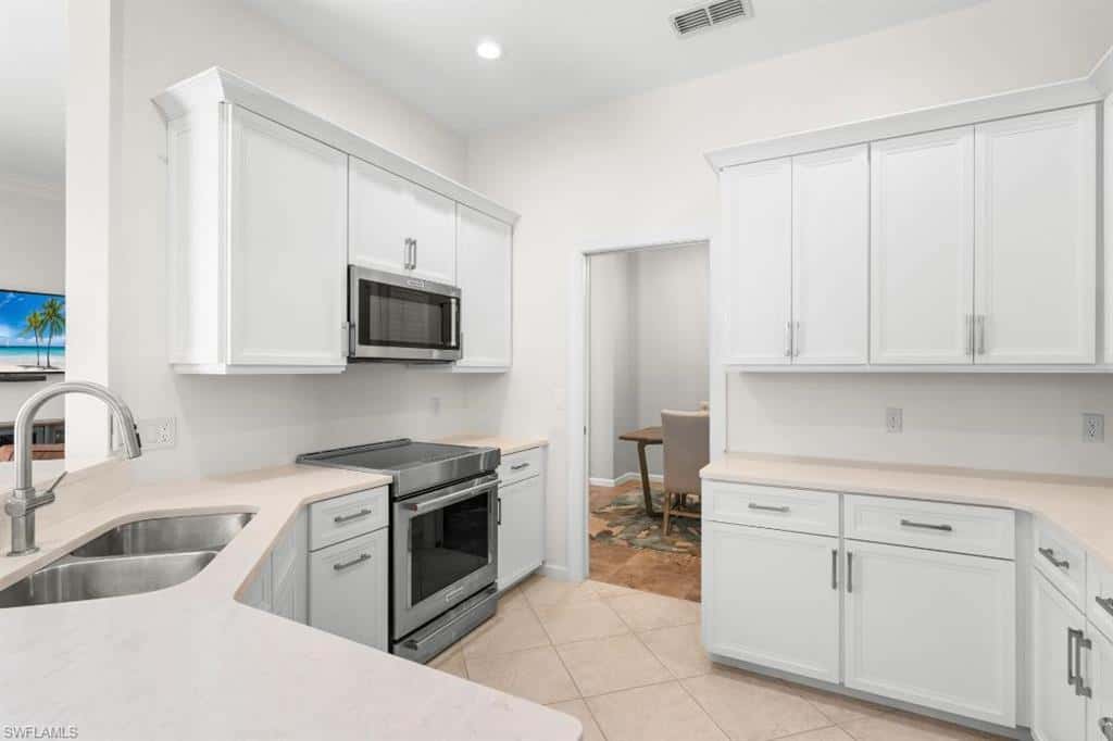 20117 Seadale Ct, Estero, photo 9