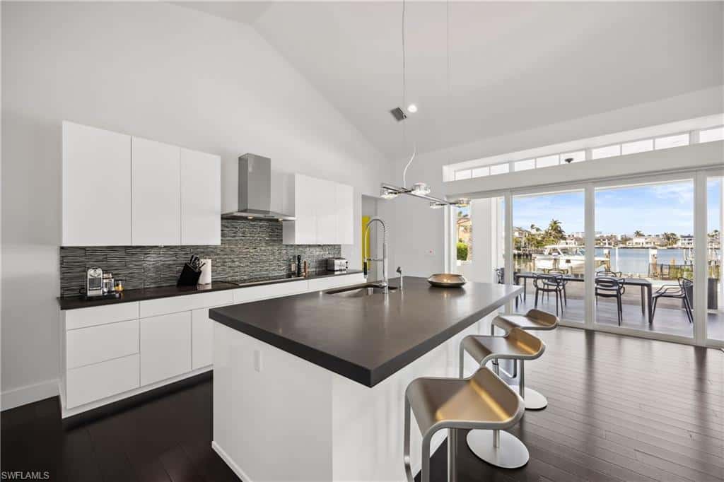 299 Mermaids Bight, Naples, photo 10